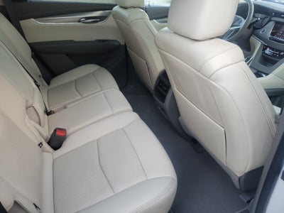 2022 Cadillac XT5 FWD Premium Luxury