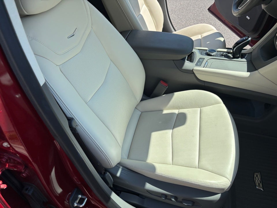 2024 Cadillac XT5 FWD Premium Luxury