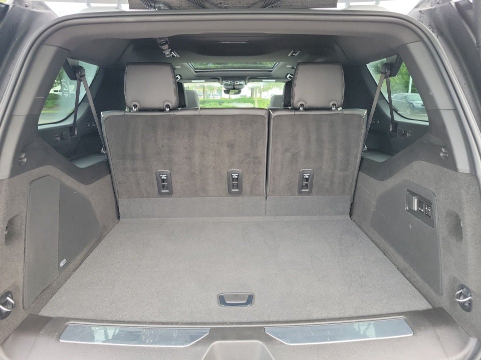 2026 Cadillac Escalade ESV 4WD Luxury
