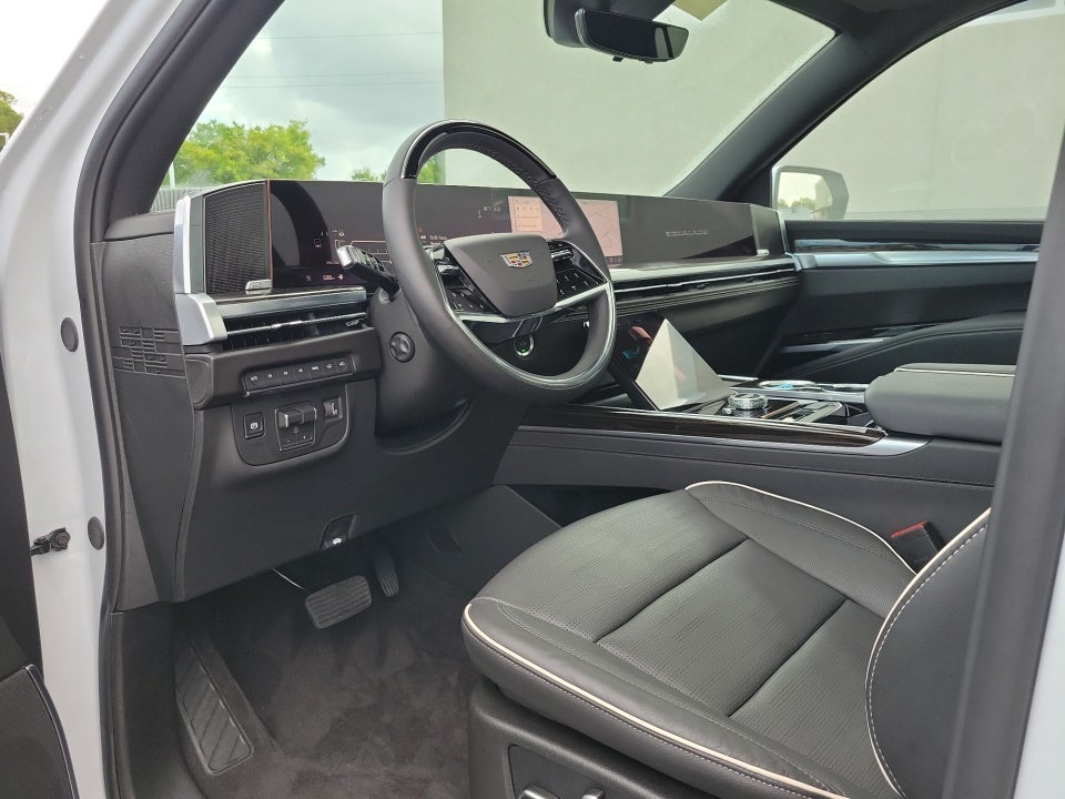 2026 Cadillac Escalade ESV 4WD Luxury