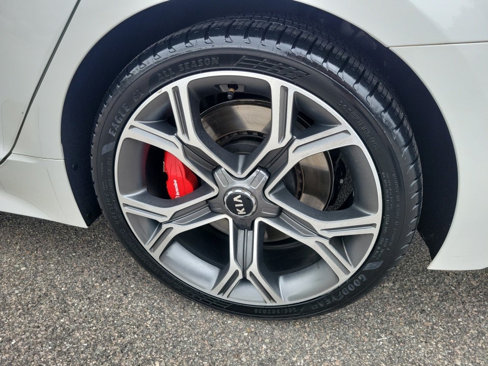 2020 Kia Stinger GT2