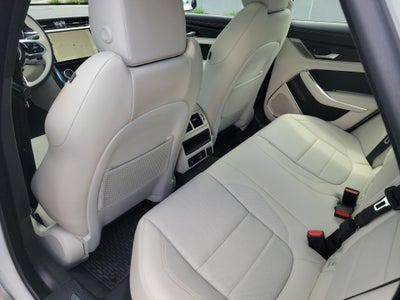 2024 Jaguar XF R-Dynamic SE