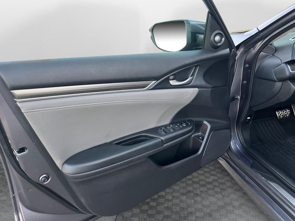 2019 Honda Civic Touring