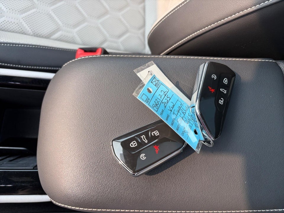 2025 Volkswagen Tiguan SEL R-Line
