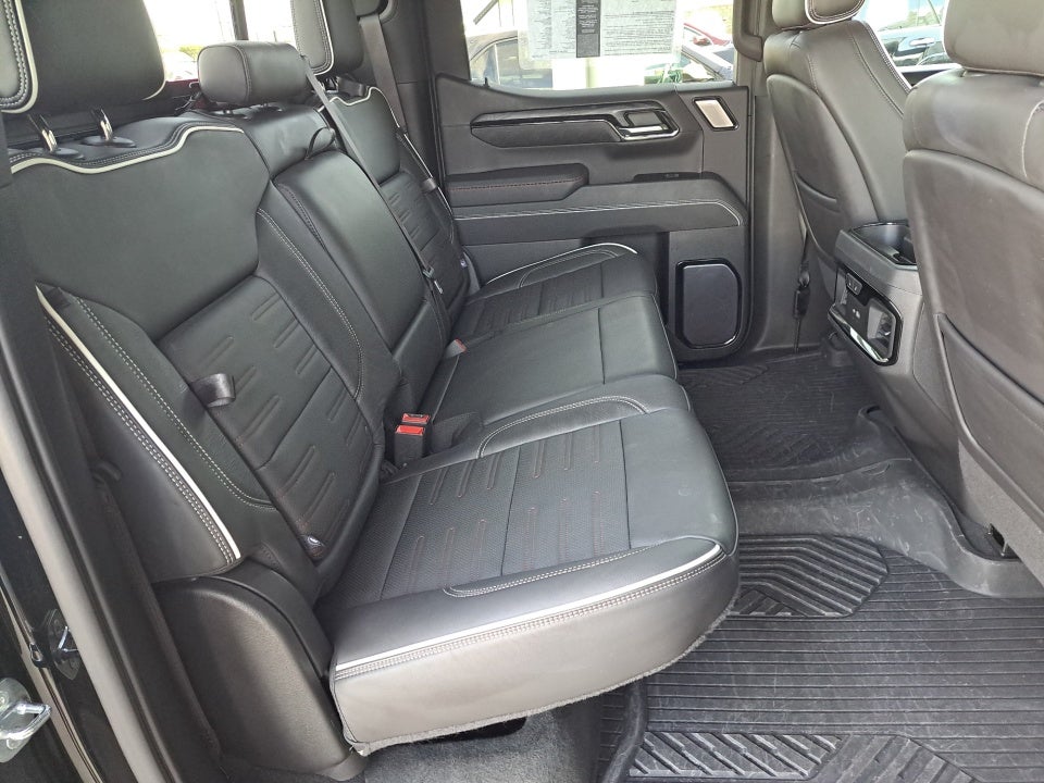 2023 GMC Sierra 1500 4WD Crew Cab Short Box AT4X