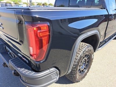 2023 GMC Sierra 1500 4WD Crew Cab Short Box AT4X
