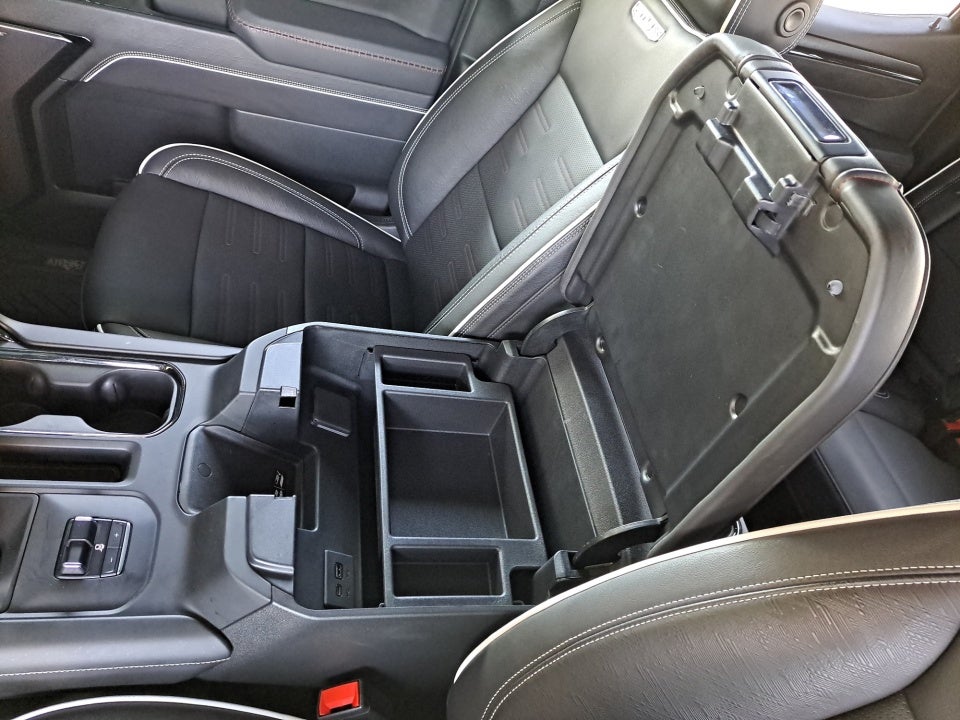 2023 GMC Sierra 1500 4WD Crew Cab Short Box AT4X