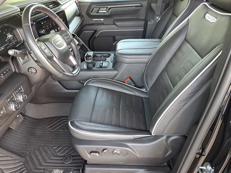 2023 GMC Sierra 1500 4WD Crew Cab Short Box AT4X