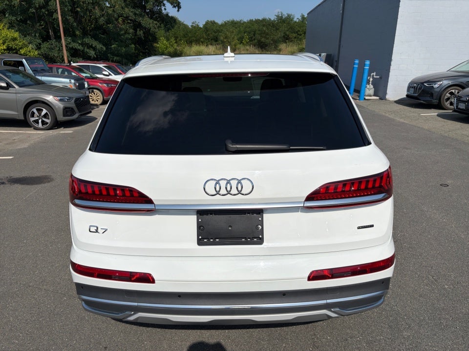 2021 Audi Q7 Premium Plus