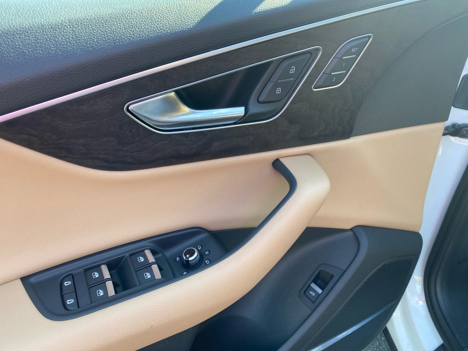 2021 Audi Q7 Premium Plus