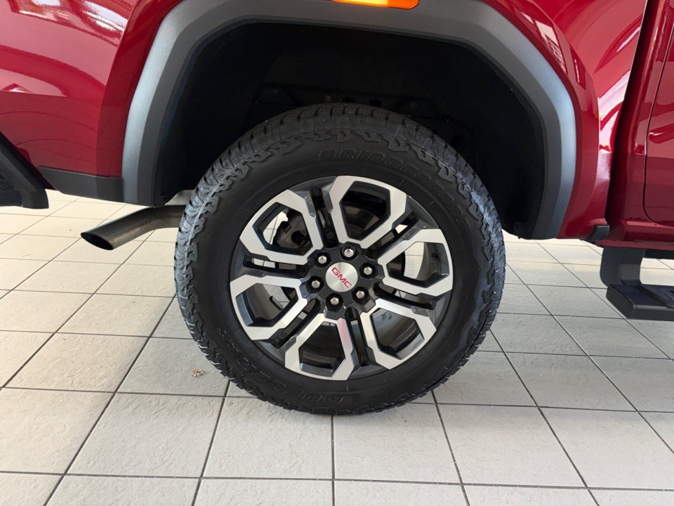 2024 GMC Canyon 4WD AT4