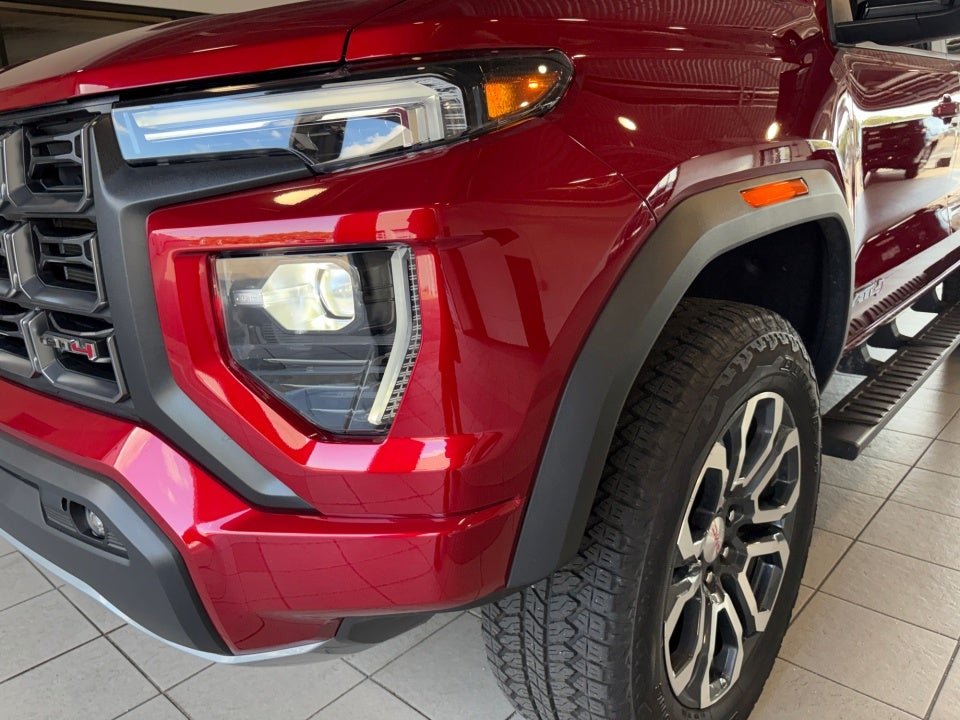 2024 GMC Canyon 4WD AT4