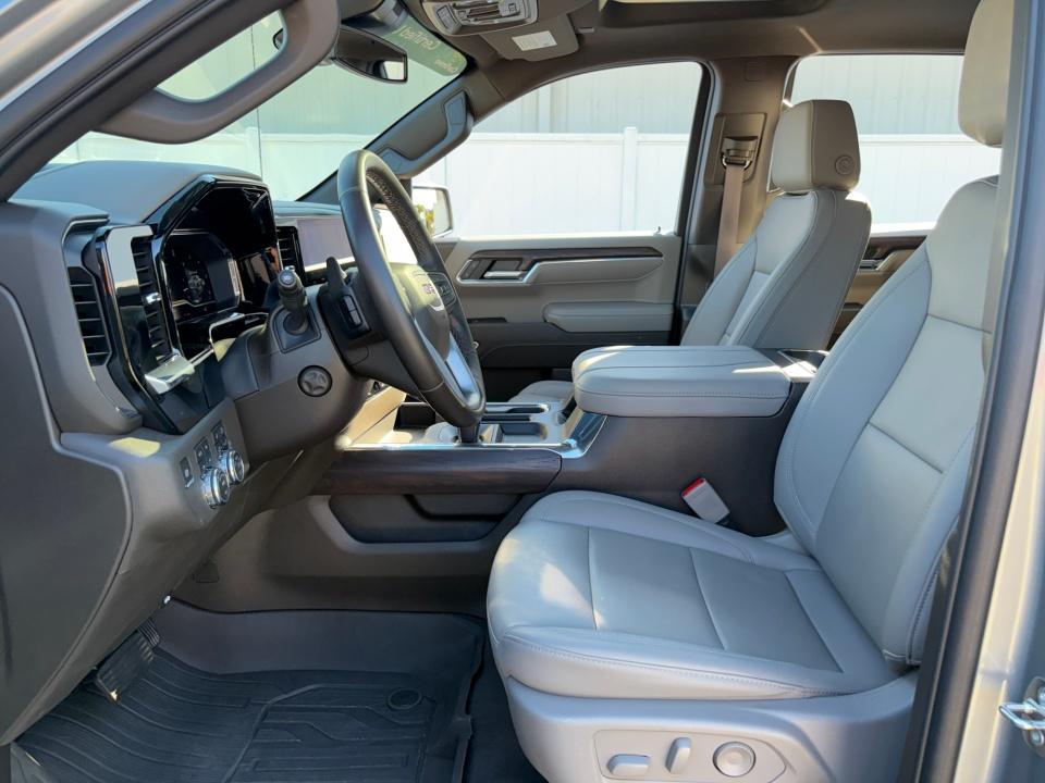 2024 GMC Sierra 1500 SLT