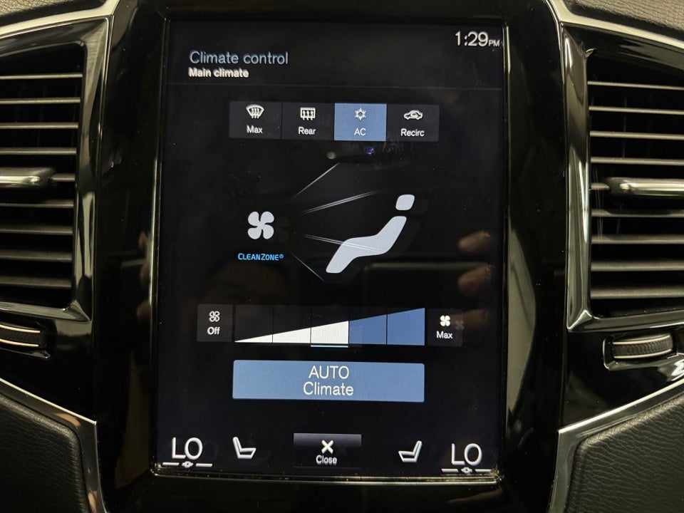 2017 Volvo XC90 T5 Momentum