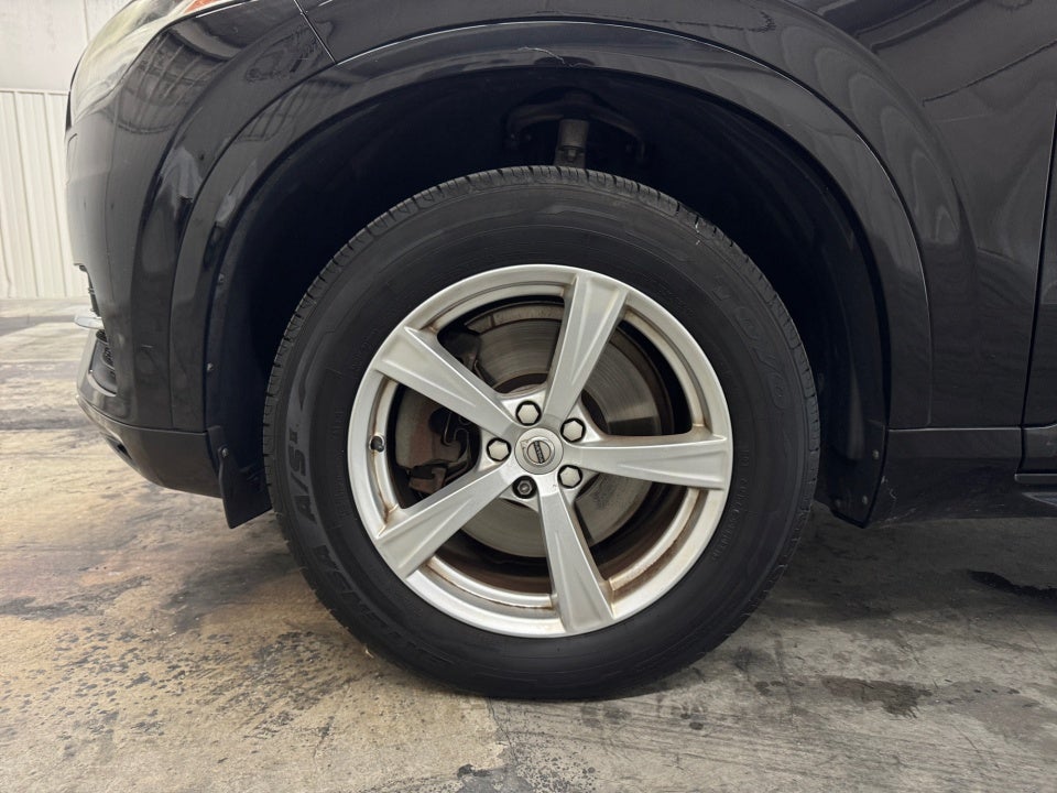 2017 Volvo XC90 T5 Momentum