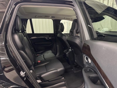 2017 Volvo XC90 T5 Momentum