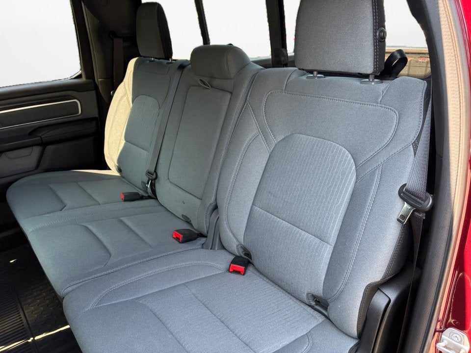 2022 RAM 1500 Big Horn Crew Cab 4x4 5'7" Box