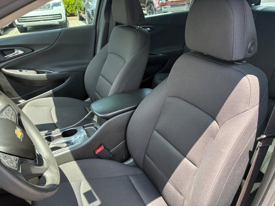 2021 Chevrolet Malibu LS