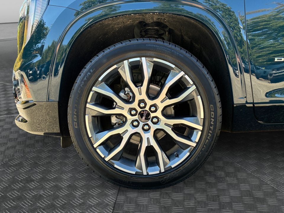 2027 GMC Acadia Denali Ultimate