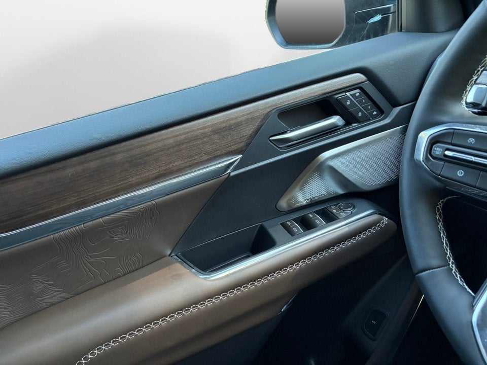 2027 GMC Acadia Denali Ultimate