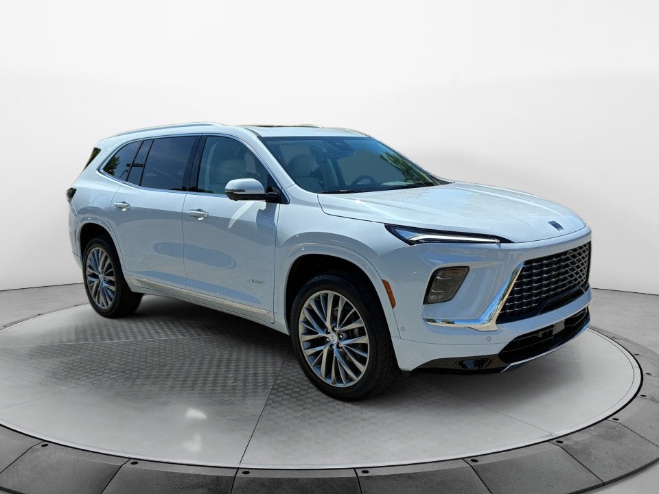 2026 Buick Enclave Avenir's photo