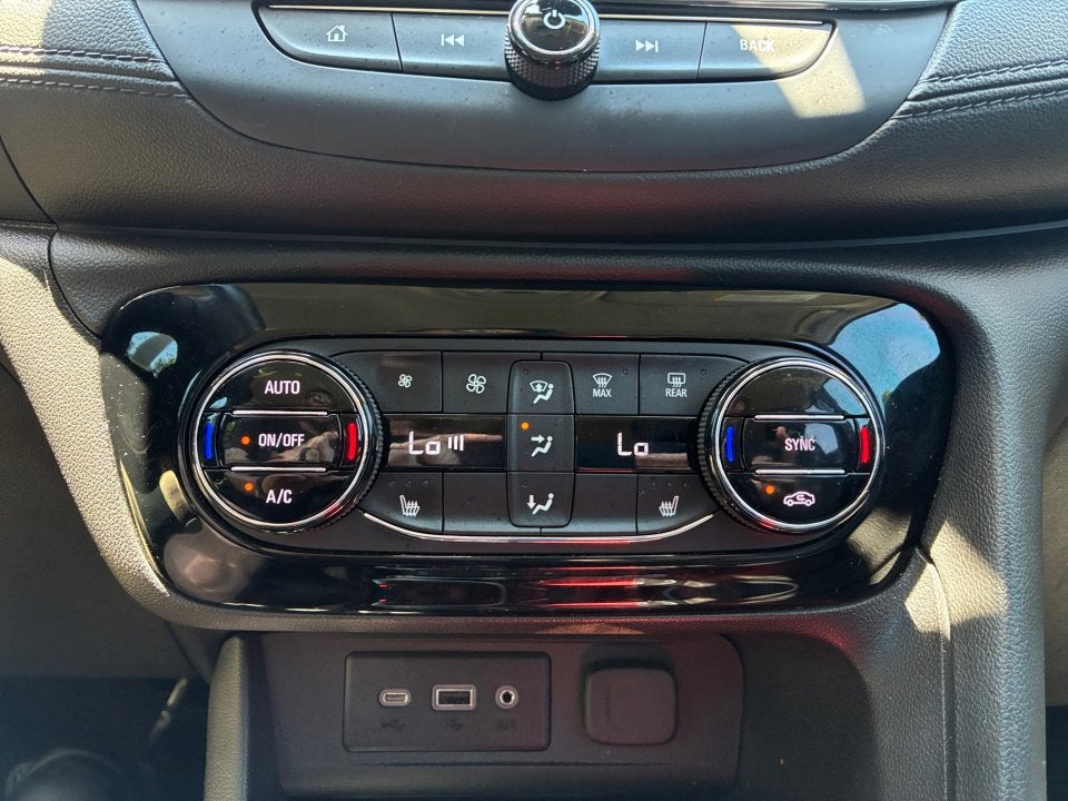 2022 Buick Encore GX Select