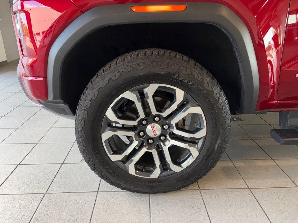 2024 GMC Canyon AT4
