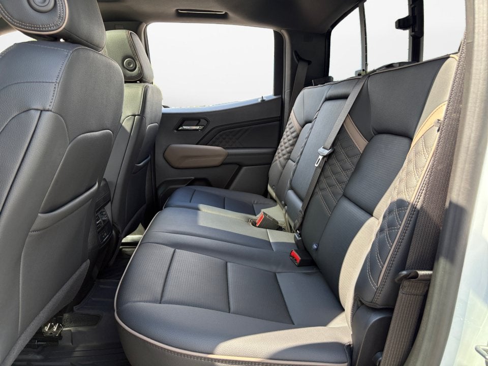2024 GMC Canyon Denali