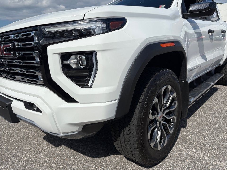 2024 GMC Canyon Denali