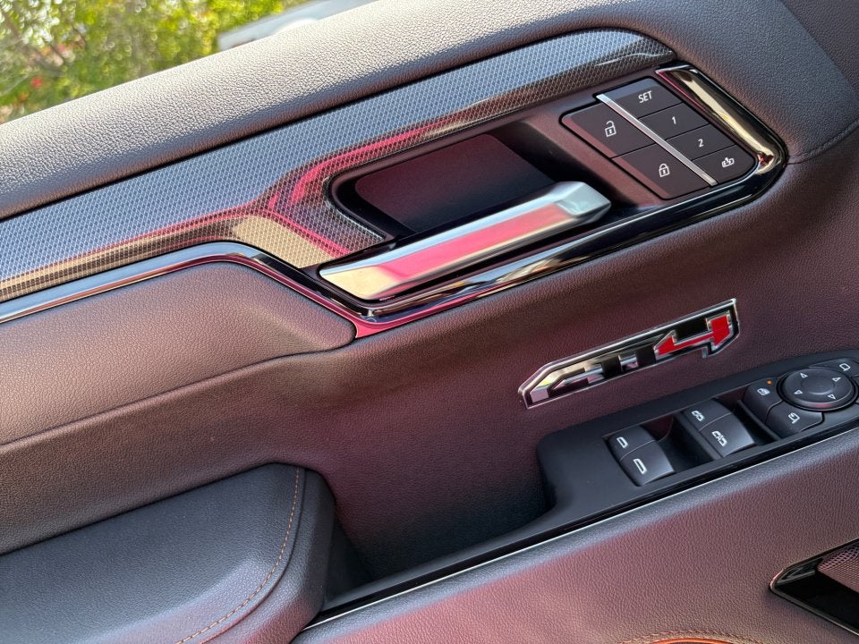 2025 GMC Sierra 1500 AT4