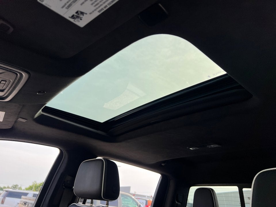 2025 GMC Sierra 1500 AT4X