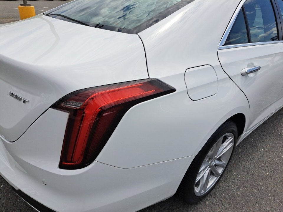 2023 Cadillac CT4 Luxury