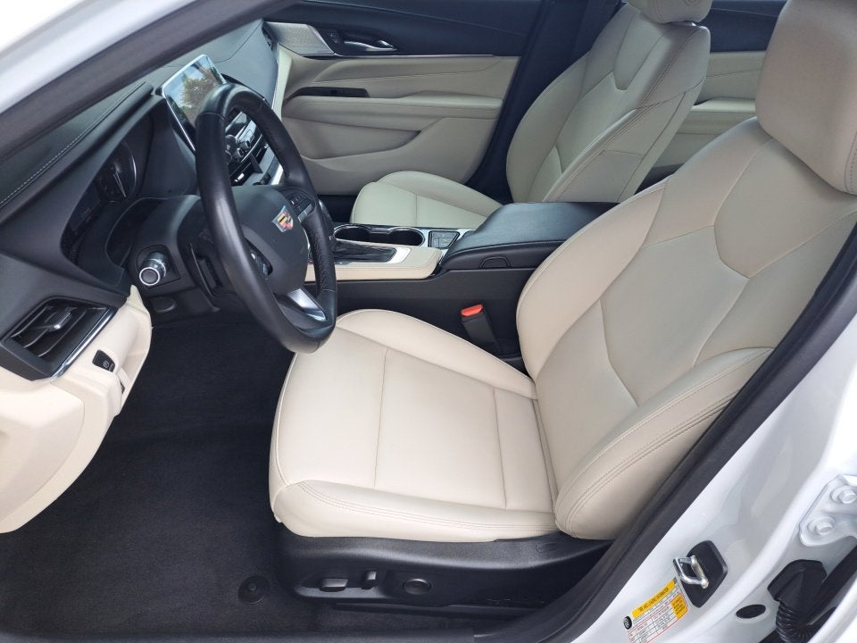 2023 Cadillac CT4 Luxury
