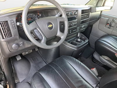 2017 Chevrolet Express Passenger 3500 LT