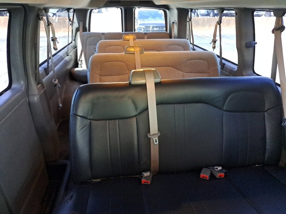 2017 Chevrolet Express Passenger 3500 LT