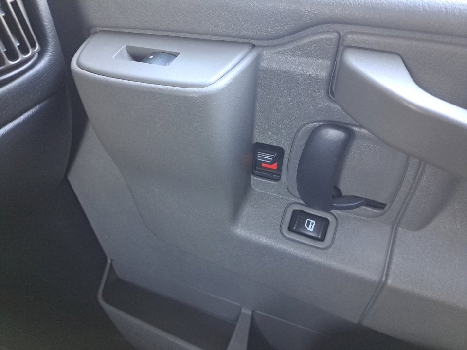 2017 Chevrolet Express Passenger 3500 LT