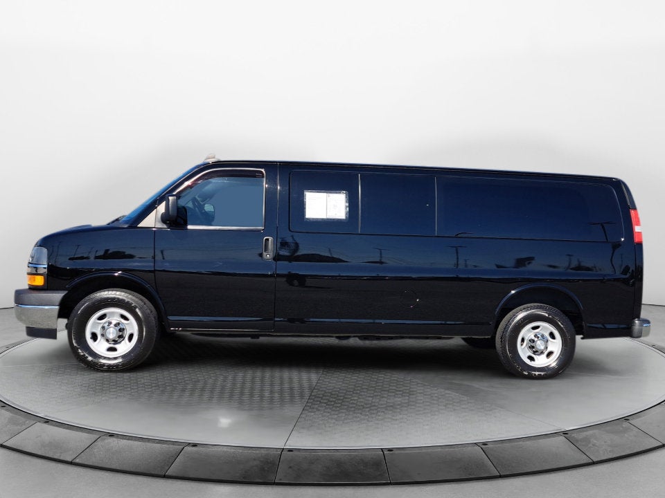 2017 Chevrolet Express Passenger 3500 LT