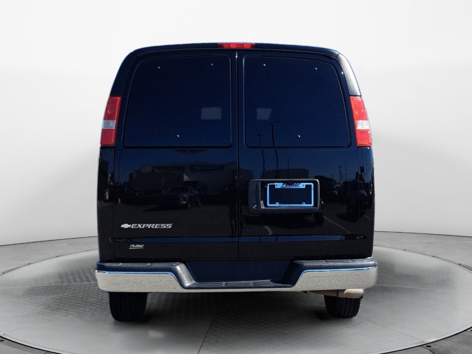2017 Chevrolet Express Passenger 3500 LT