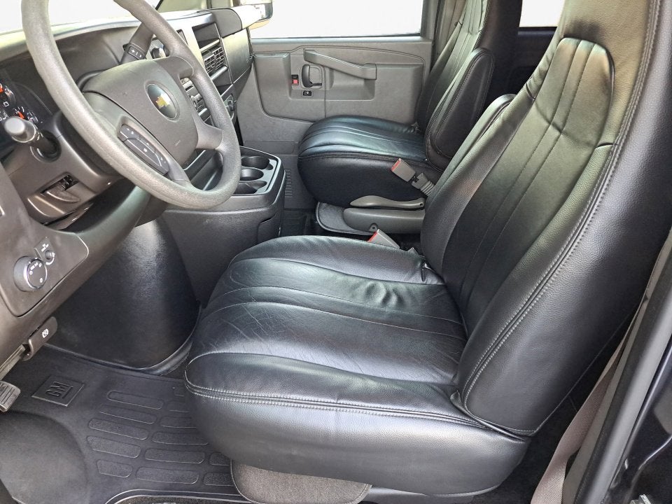 2017 Chevrolet Express Passenger 3500 LT