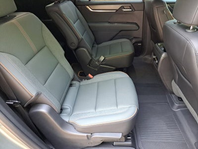 2025 GMC Acadia AT4