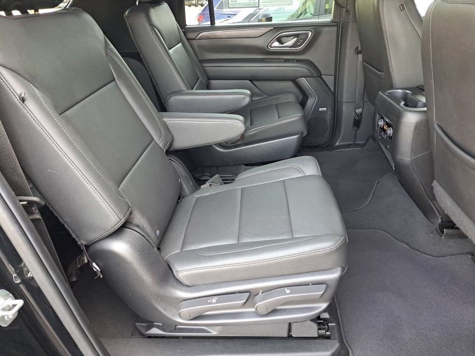 2022 Chevrolet Suburban LT