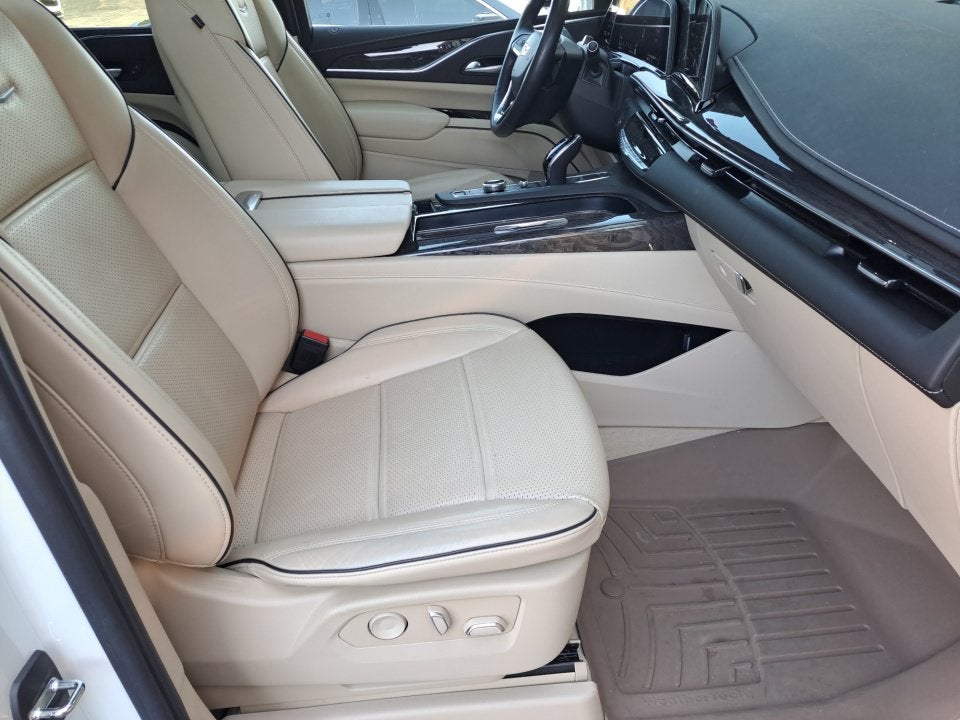 2022 Cadillac Escalade Premium Luxury