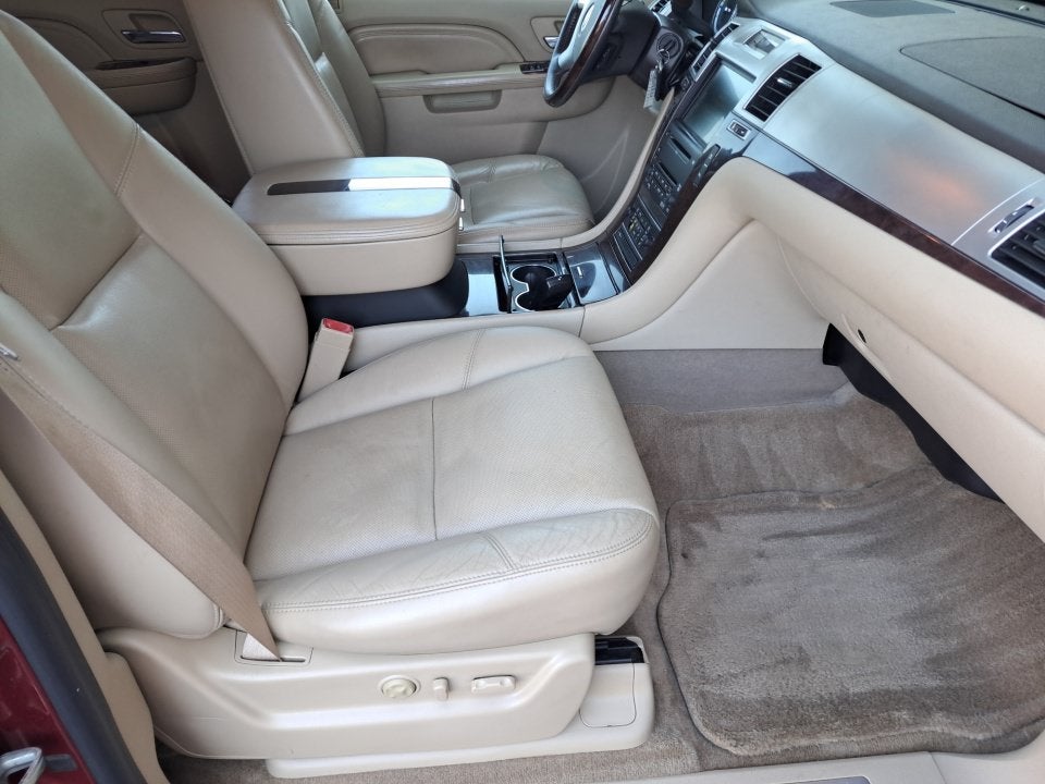 2010 Cadillac Escalade Luxury