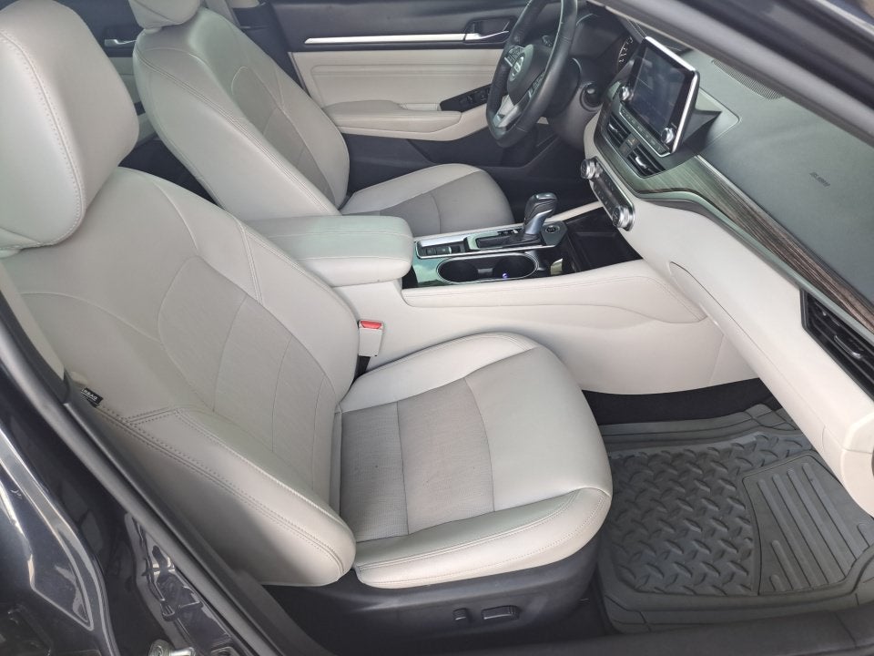 2020 Nissan Altima 2.5 Platinum