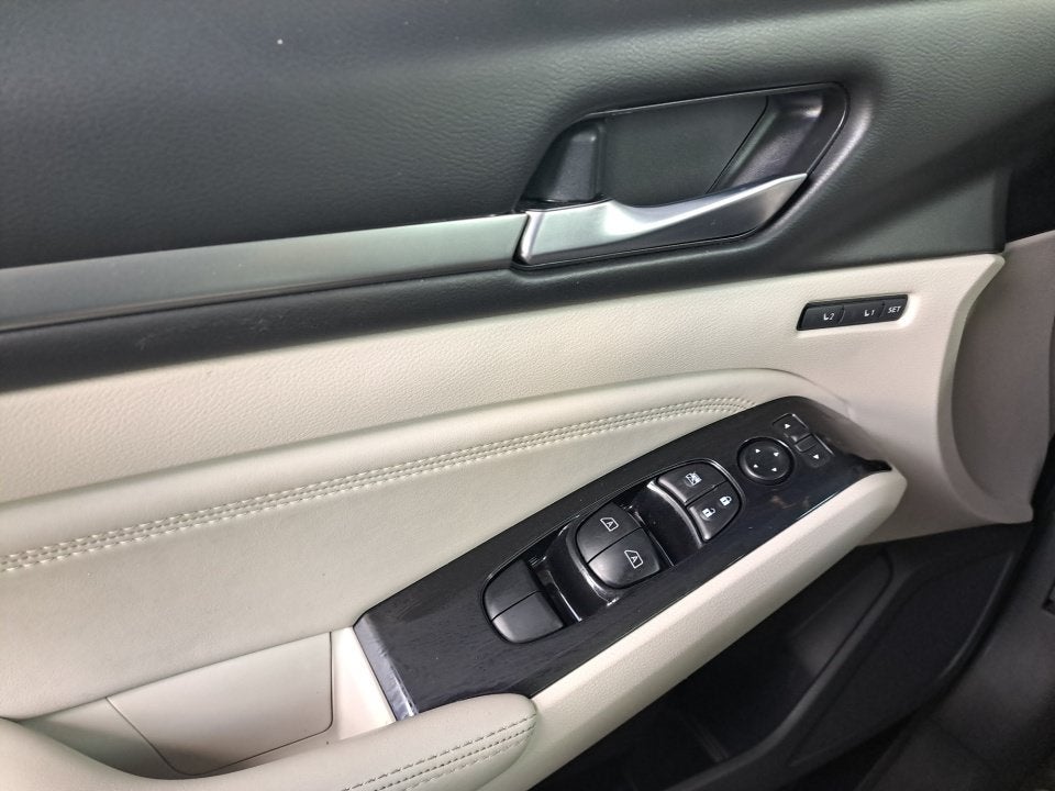 2020 Nissan Altima 2.5 Platinum