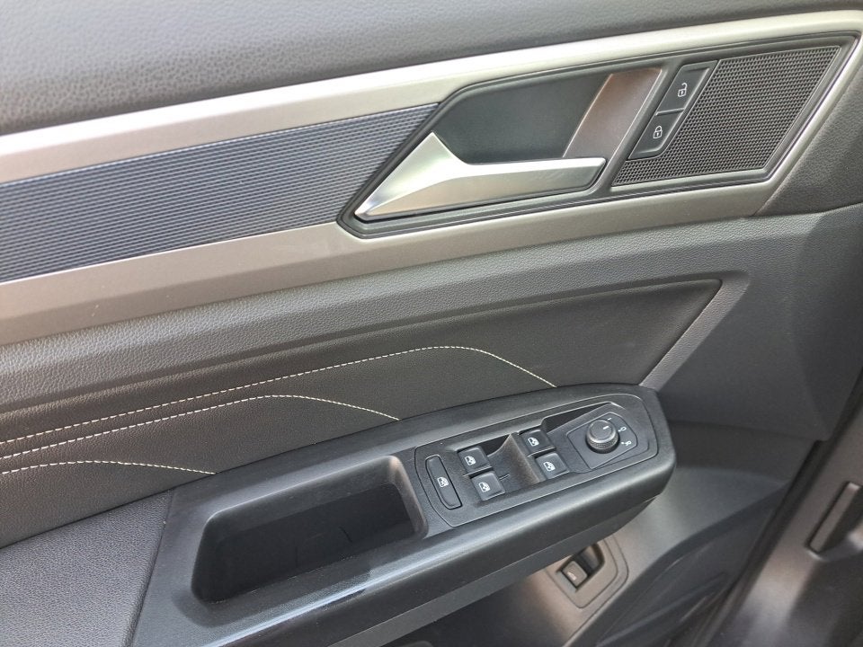 2020 Volkswagen Atlas Cross Sport 3.6L V6 SEL R-Line