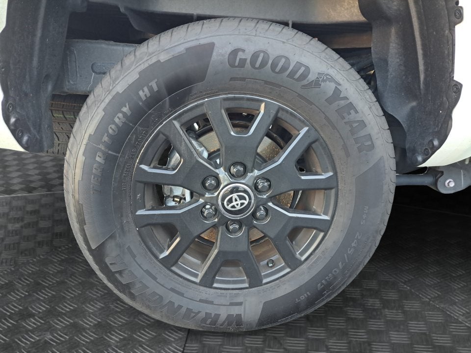 2025 Toyota Tacoma 2WD SR5