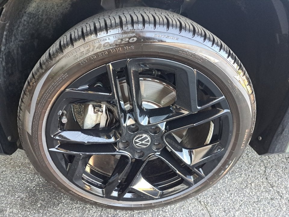 2025 Volkswagen Tiguan 2.0T SE R-Line Black