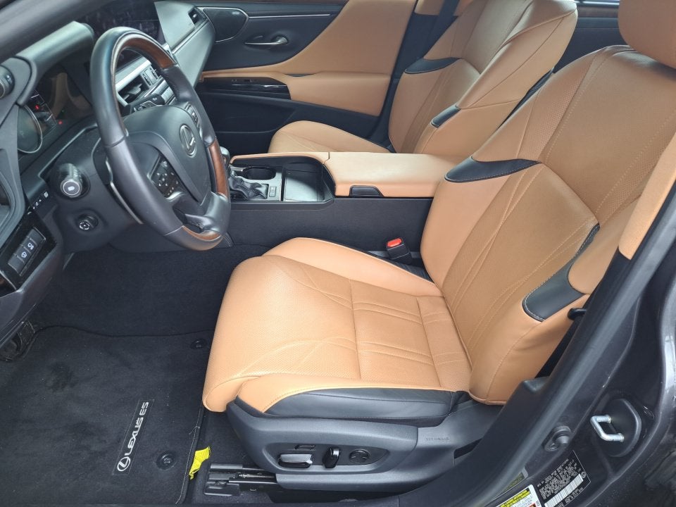 2023 Lexus ES 300h Ultra Luxury