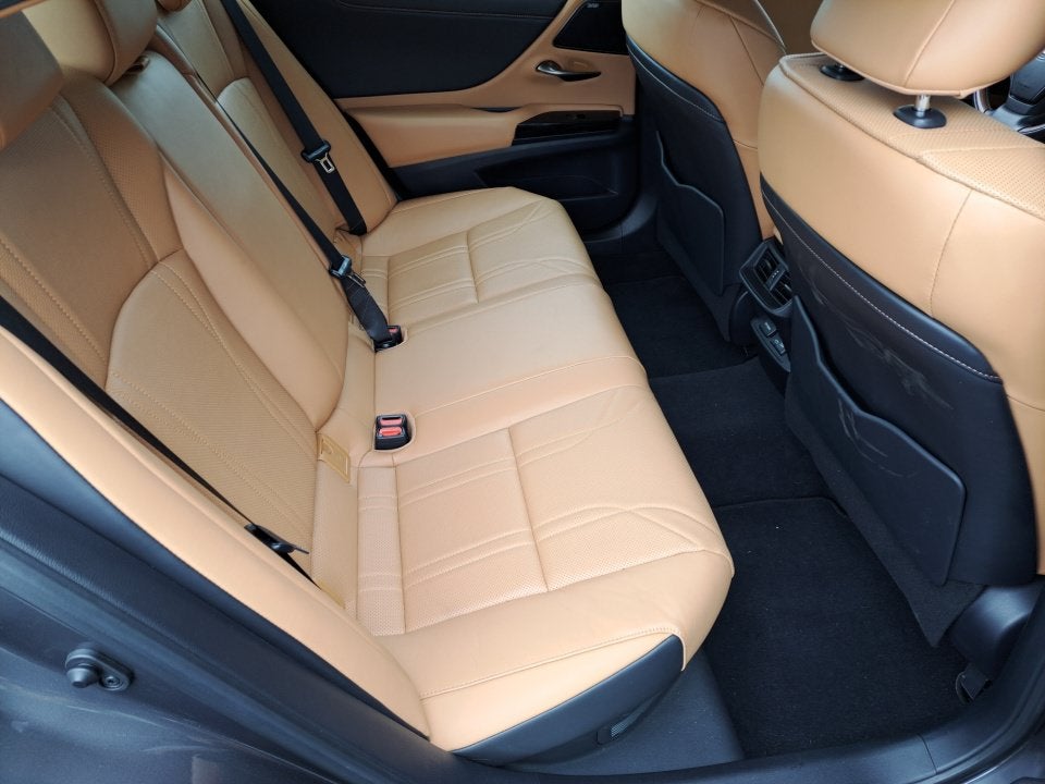 2023 Lexus ES 300h Ultra Luxury